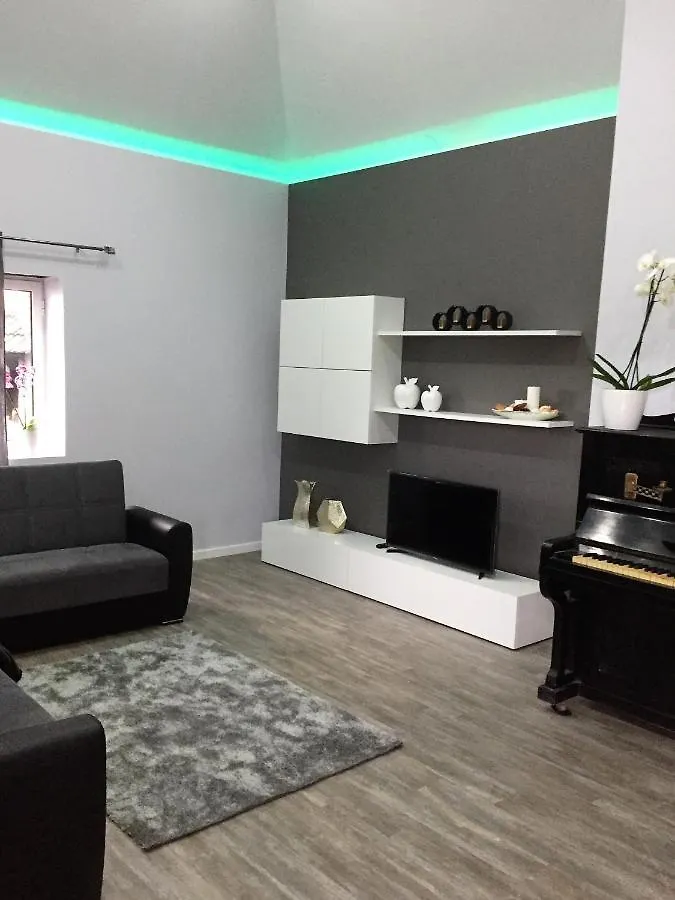 Cottage Quinze, Contemporary Designed Cottage With Swimming Pool بونتا ديلغادا شاليه