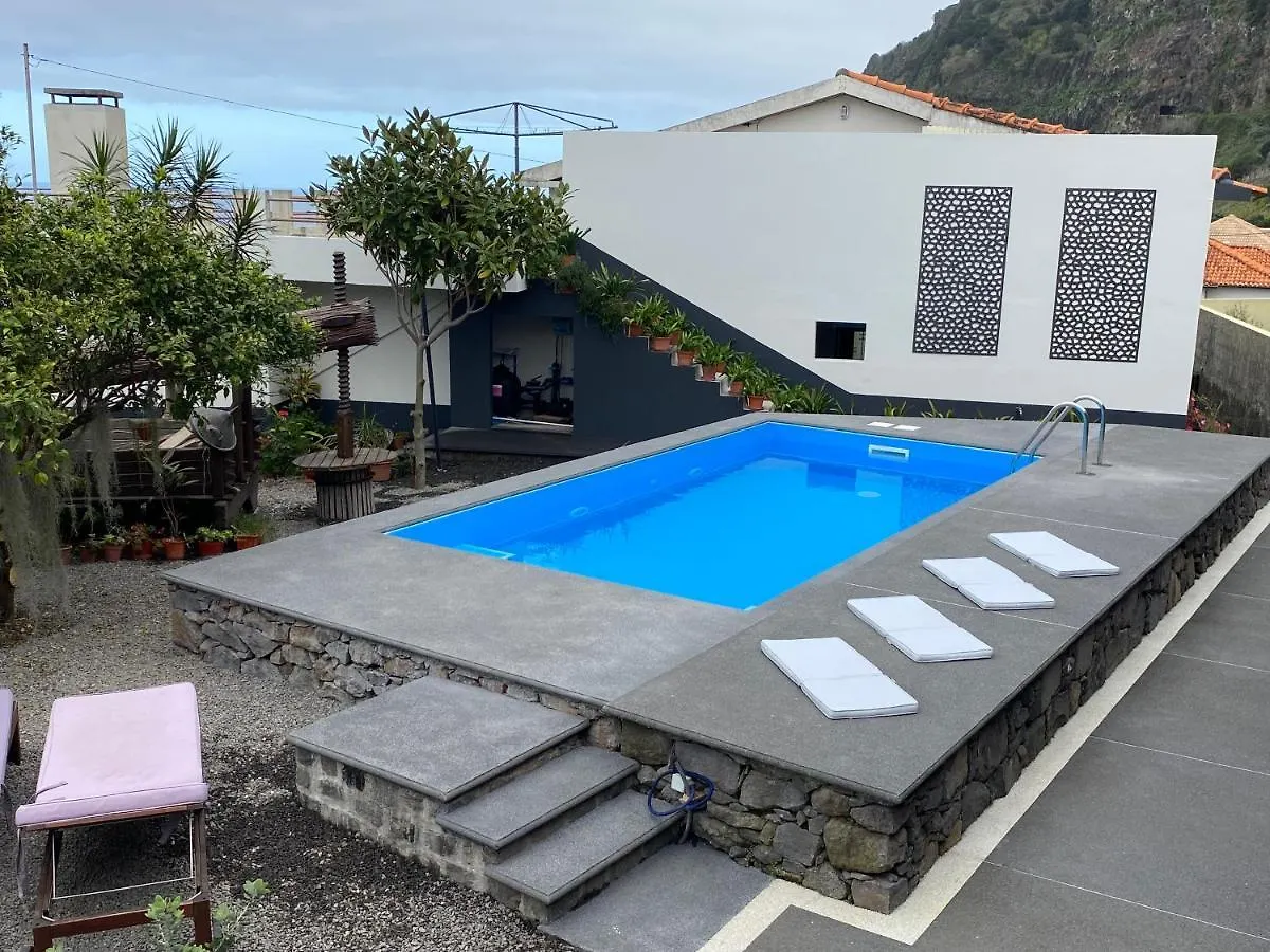 Cottage Quinze, Contemporary Designed Cottage With Swimming Pool بونتا ديلغادا 0*,  البرتغال